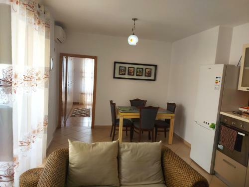 Bral Apartment 4