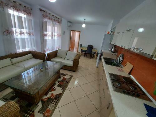 Bral Apartment 4
