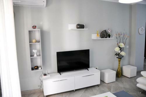 Modern Summer Apartment