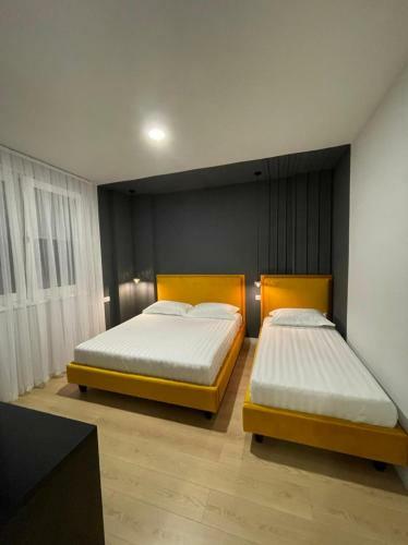 Phi Apartments 1 Min From The Beach - Brand New