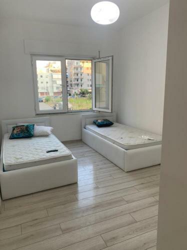 Luxury Apartament In Dures