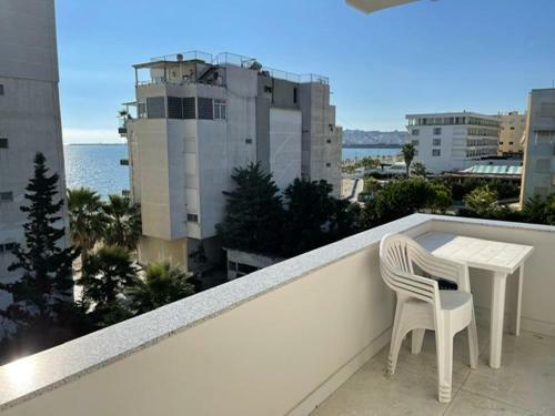 Apartamento Entire Rental Unit Durr�s Luxury Sea View