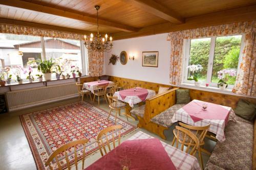 Hostal Pension Vocario