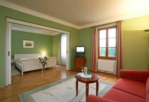 Sattlerhof Genie�erhotel & Weingut