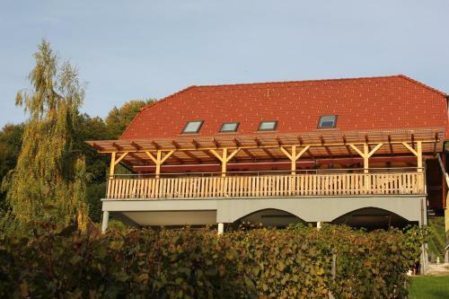 Bed & Breakfast Birkenstub�n - Wirtshaus Am Eckberg