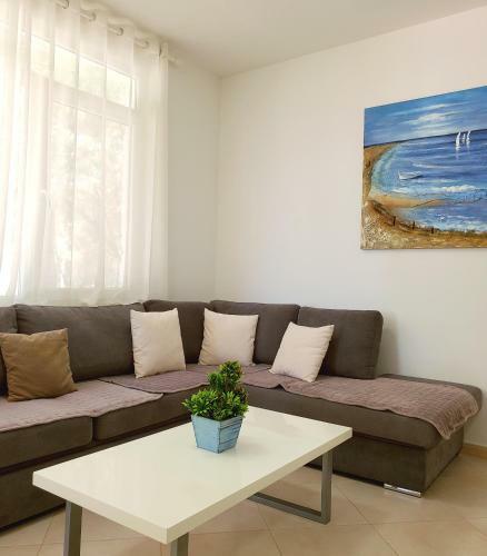 Dori Apartments Lura 2