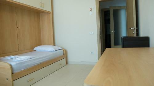 Apartamento Eka Luxury Two-bedroom Penthouse