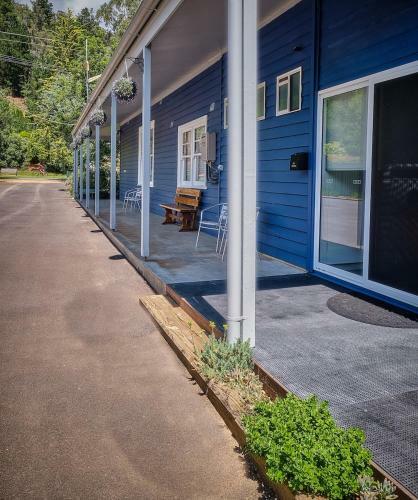 Hostal Edlin House