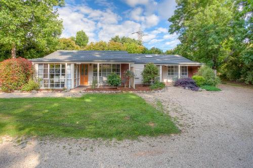 Highland Valley Cottage 6