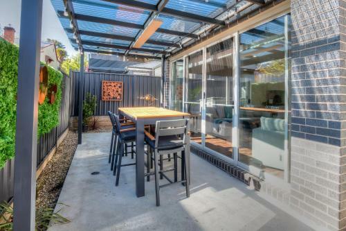 Villa A Stones Throw
