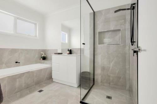 Villa A Stones Throw