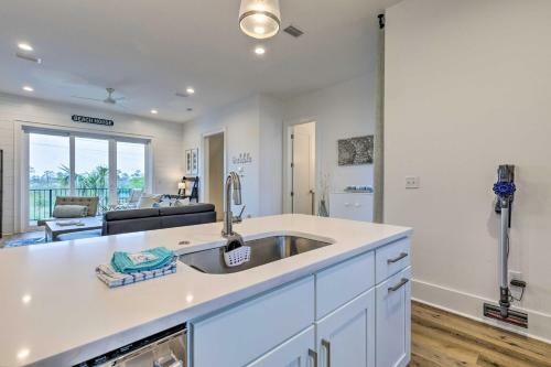Modern Gulf Shores Escape, About Walk To The Beach!