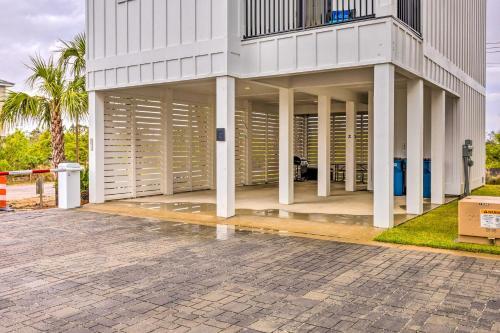 Modern Gulf Shores Escape, About Walk To The Beach!