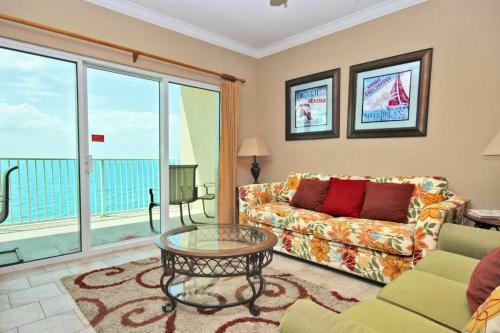 Crystal Shores West By Youngs Suncoast