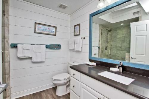Crystal Shores West By Youngs Suncoast