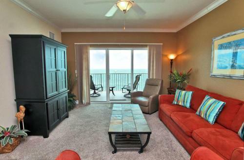 Crystal Shores West By Youngs Suncoast