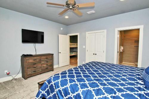 Romeo Beach By Youngs Suncoast