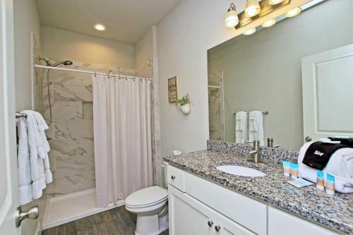 Romeo Beach By Youngs Suncoast
