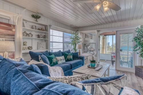 The Cotton Candy Beach House Cottage