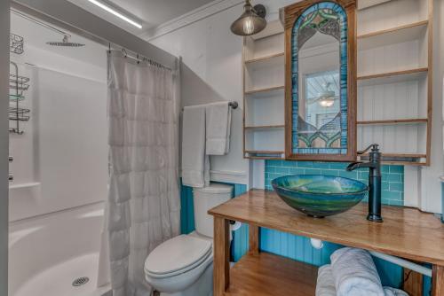 The Cotton Candy Beach House Cottage