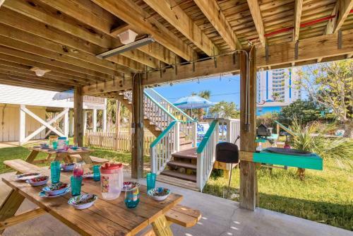 The Cotton Candy Beach House Cottage