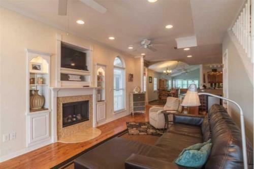 The Rising Tide By Meyer Vacation Rentals