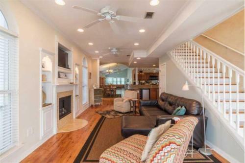 The Rising Tide By Meyer Vacation Rentals