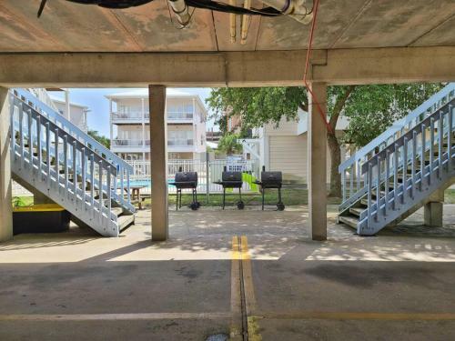 Cove By Youngs Suncoast