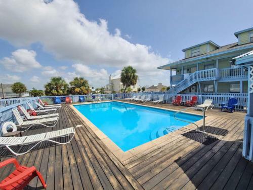 Cove By Youngs Suncoast