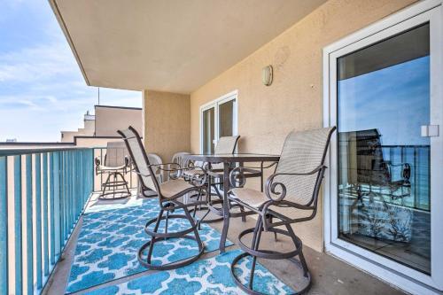 Apartamento Beachfront Condo With Balconies And Pool Access!