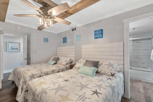 Island Winds East Unit 402