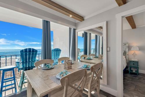 Island Winds East Unit 402