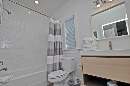 Hang 10 East Point Cottages Unit H By Youngs Suncoast