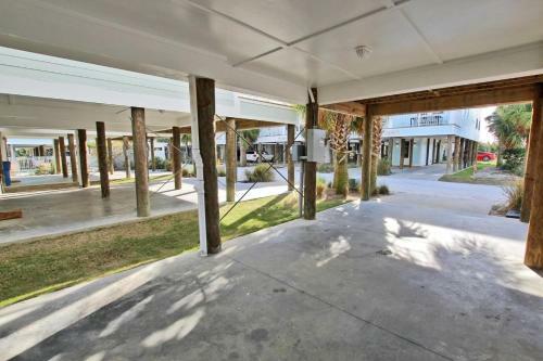 Hang 10 East Point Cottages Unit H By Youngs Suncoast