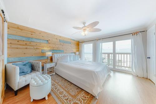 Coastal Calm & Gulf Dreams
