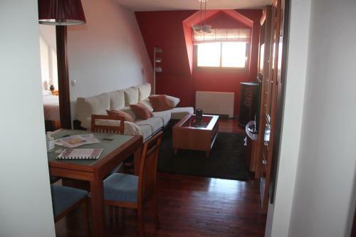 Apartamento Piso C�ntrico En Mi�o.