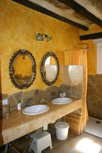 Casa De Pueblo En Miravet