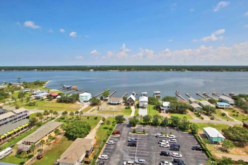Crystal Tower 1608 By Youngs Suncoast
