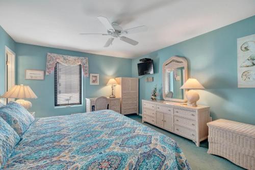 Island Winds West Unit 580