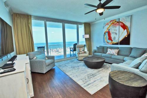 San Carlos 409 By Youngs Suncoast