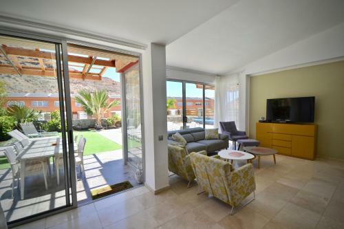 Villa Diana With Private Swimming Pool In Tauro