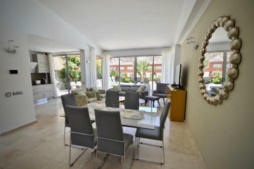 Villa Diana With Private Swimming Pool In Tauro