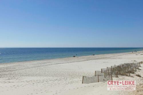 Crystal Shores 202