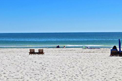 Island Winds West By Youngs Suncoast