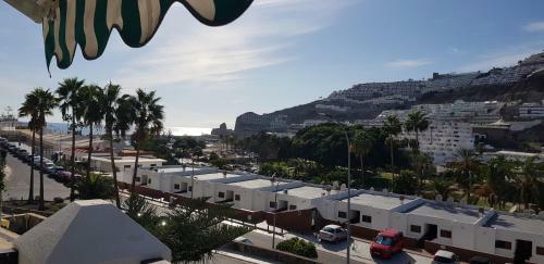 Villa Lovely 2 Bedroom House With Private Garden