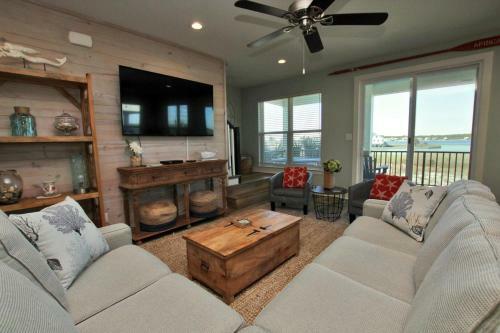 Pass Time Cottages By Youngs Suncoast