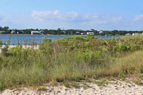 Pass Time Cottages By Youngs Suncoast