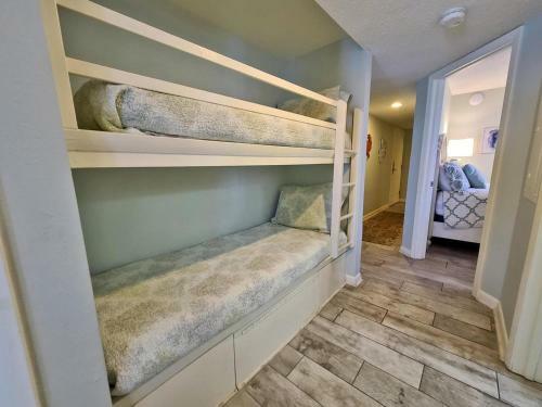 Westwind 301 By Youngs Suncoast