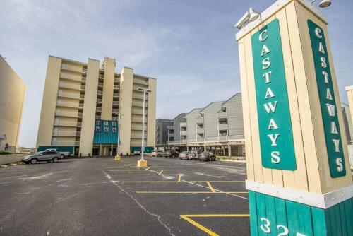 Castaways By Youngs Suncoast