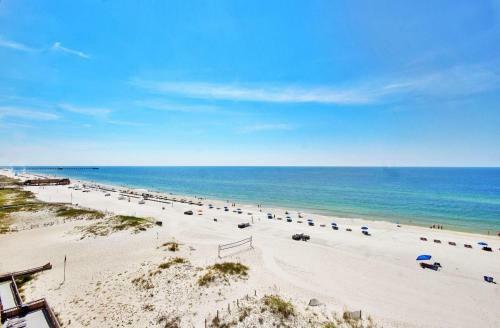 Castaways By Youngs Suncoast